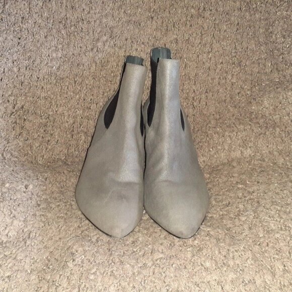 POUR LA VICTOIRE-Metallic Sheen Nubuck Suede Gray-Sz 8.5-Excellent - Picture 3 of 7